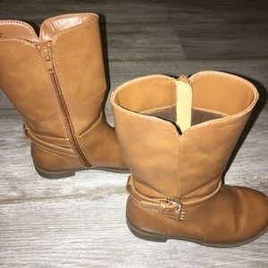 The children’s place riding boot - toddler size 10